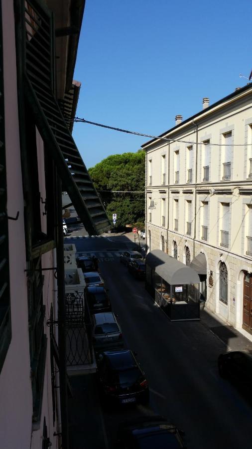 Casa Di Titta Vicino Al Mare Villa Viareggio Exterior photo